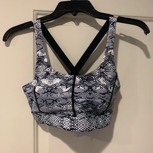 Women’s Zyia Cobra Metalic sports bra